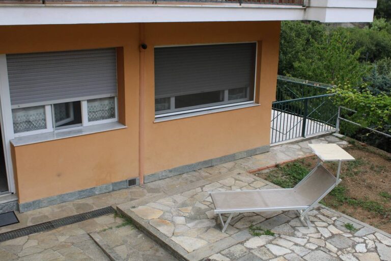 l 1247 768x512